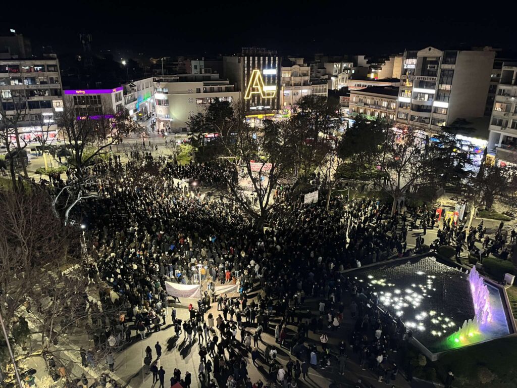 Ξανά στους δρόμους για τα Τέμπη - Νέα συγκέντρωση στην κεντρική πλατεία Λάρισας 